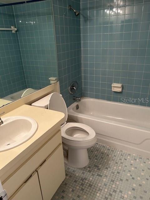 Image 7 of 8 For 100 Kentucky Avenue J-101