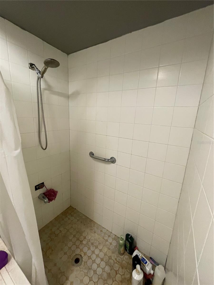 Image 12 of 15 For 1410 Fern Road