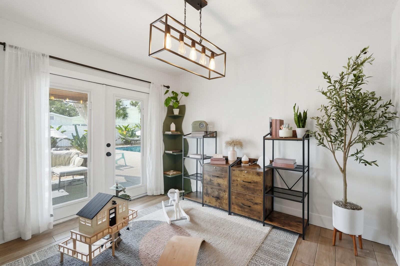 Image 12 of 59 For 715 Kristina Court