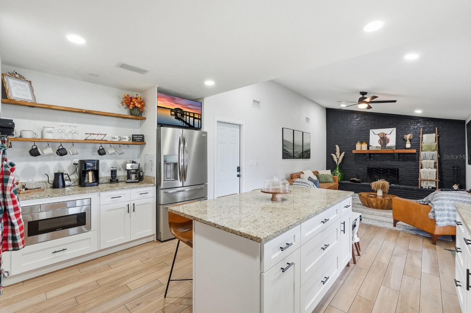 Image 19 of 59 For 715 Kristina Court