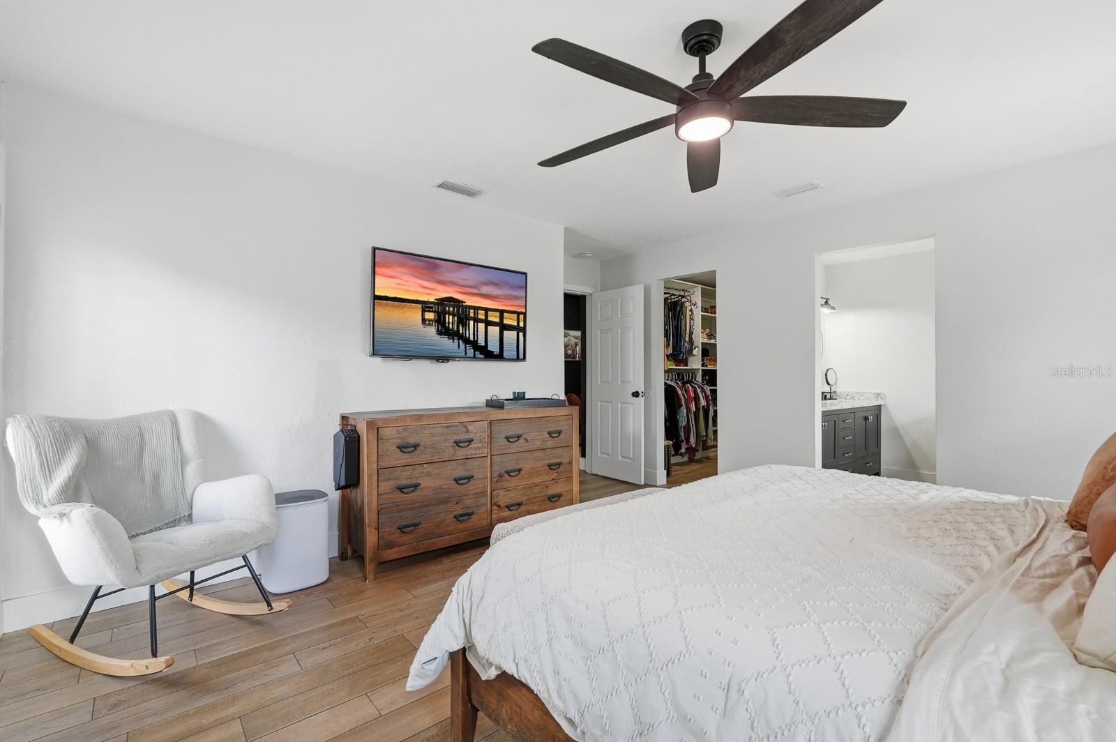 Image 27 of 59 For 715 Kristina Court