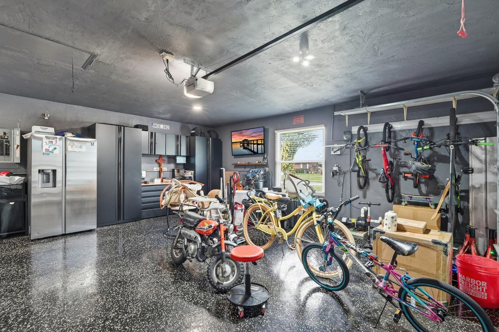 Image 47 of 59 For 715 Kristina Court