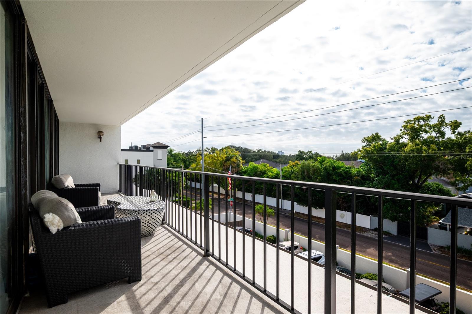 Image 15 of 24 For 3211 Swann Avenue 408