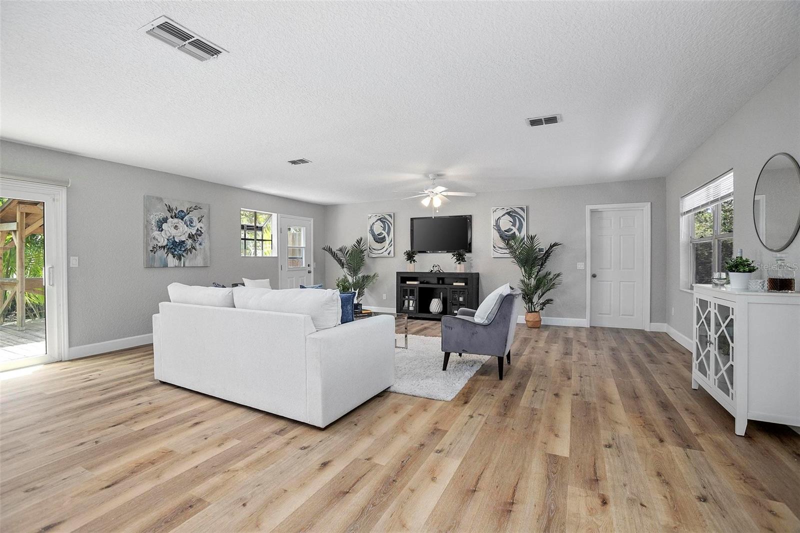 Image 7 of 26 For 5402 Turton Lane