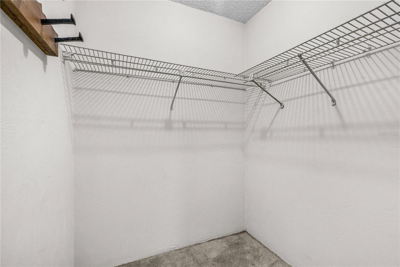 Image 21 of 31 For 693 Reillys Road