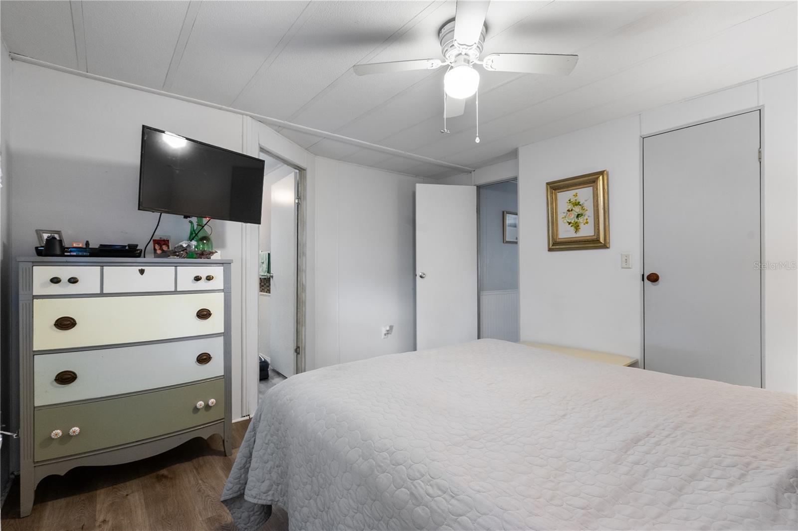 Image 20 of 45 For 26 Da Rosa Avenue