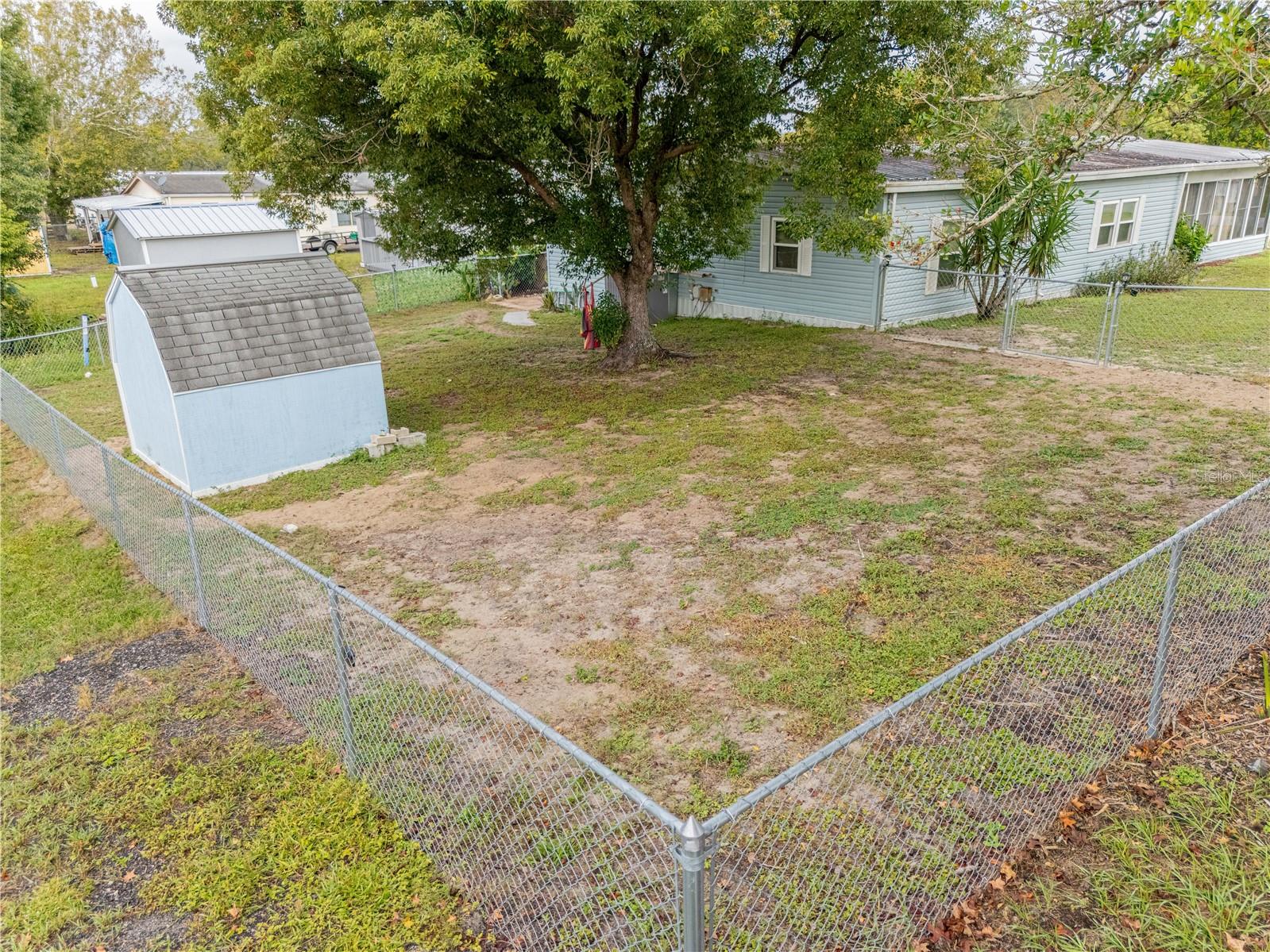 Image 33 of 45 For 26 Da Rosa Avenue