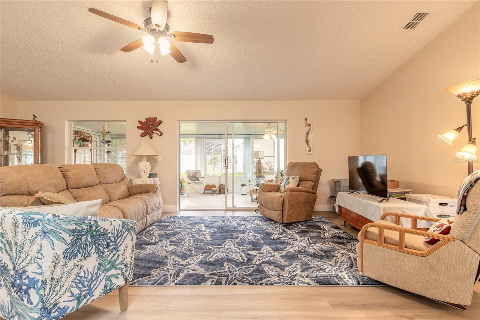 Image 5 of 28 For 134 Deskin Drive