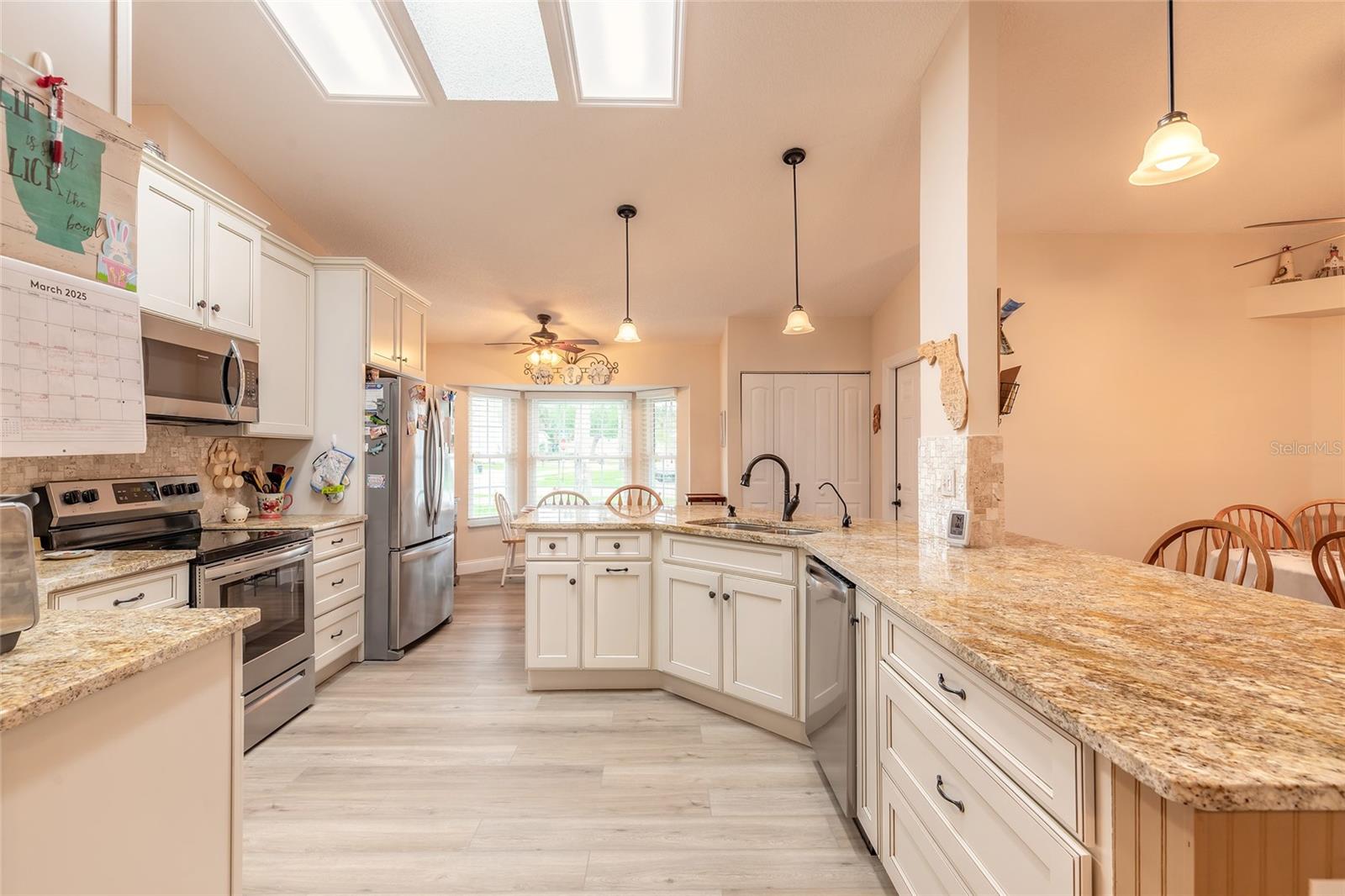 Image 7 of 28 For 134 Deskin Drive