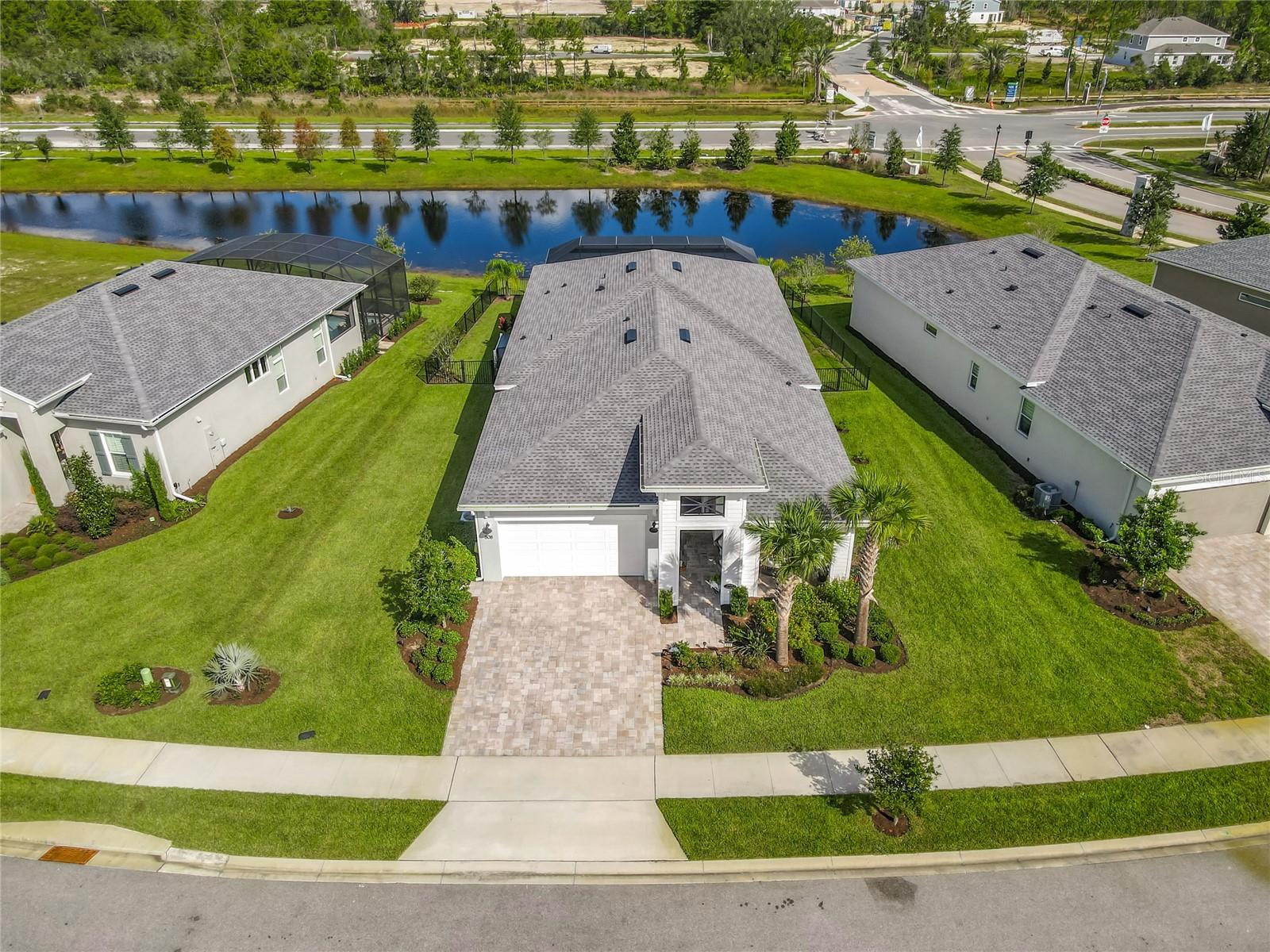 Image 2 of 68 For 808 Liliana Drive