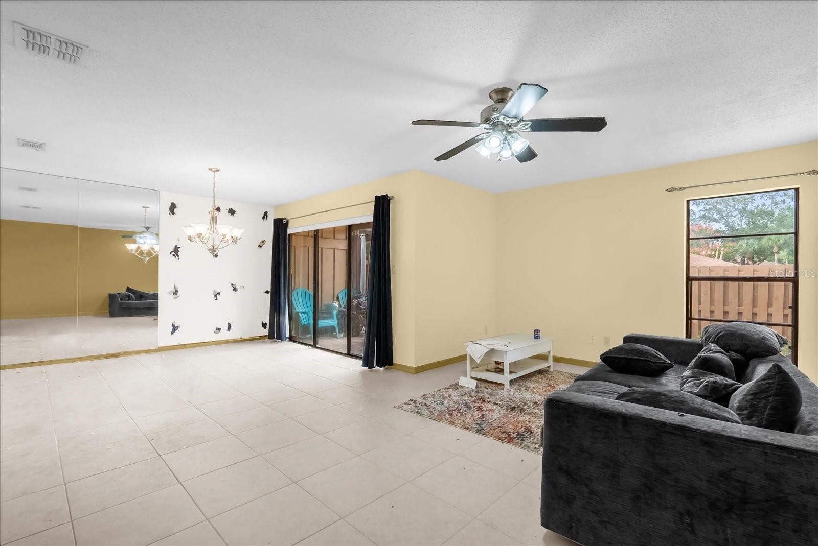 Image 4 of 30 For 215 Heron Bay Circle