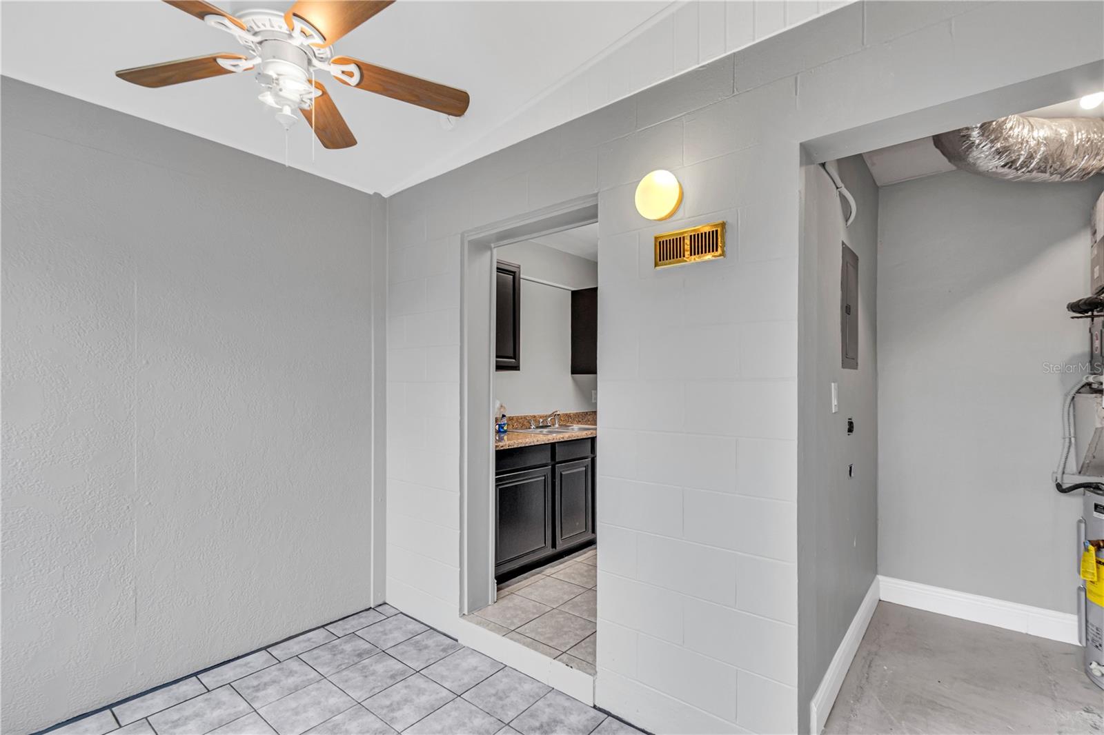 Image 11 of 24 For 232 Arab Street