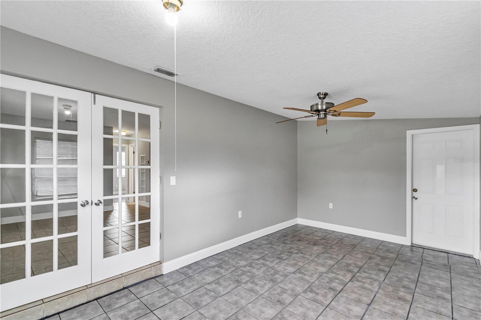 Image 13 of 24 For 232 Arab Street