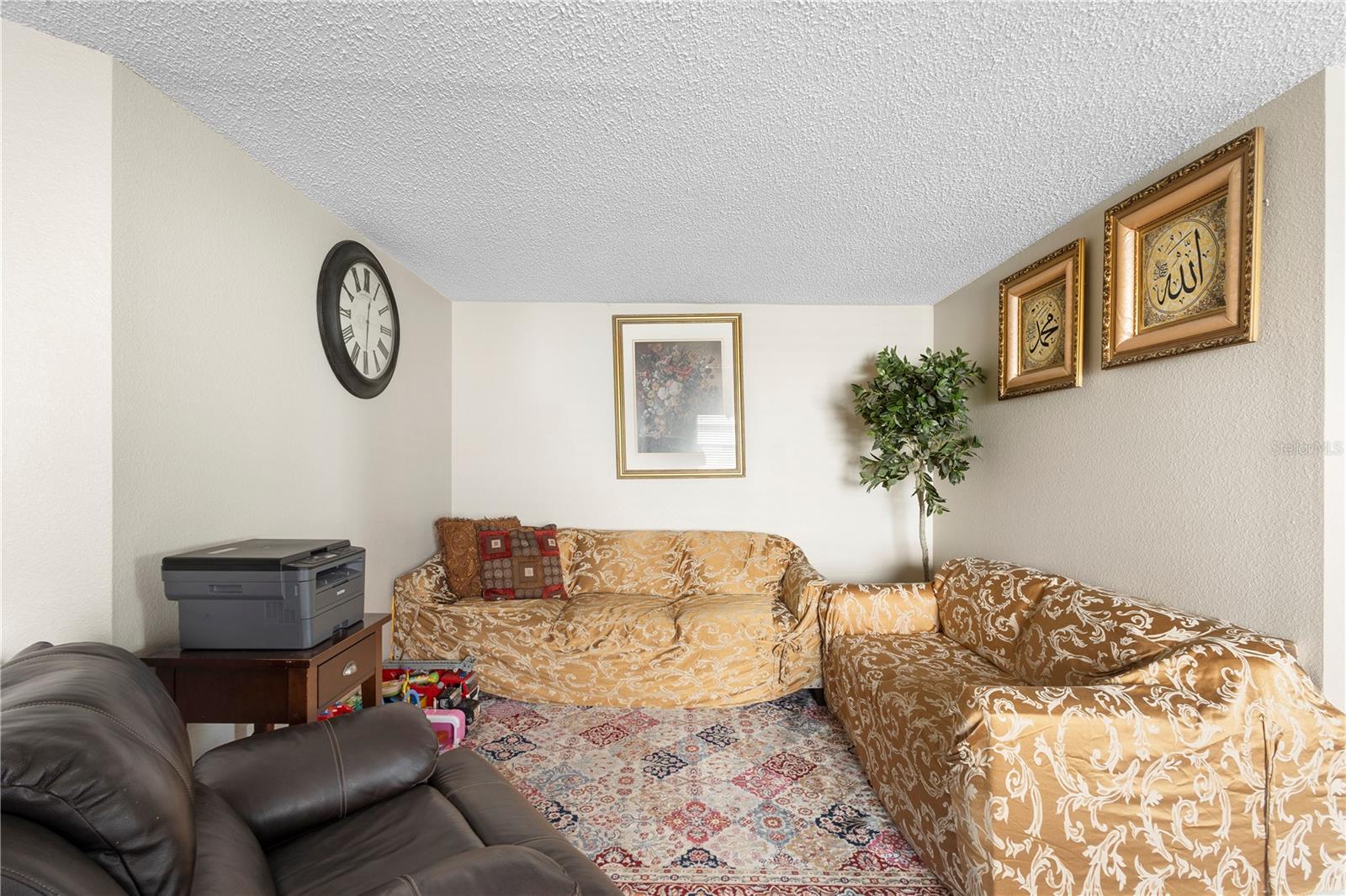 Image 16 of 32 For 2853 Cliffe Court