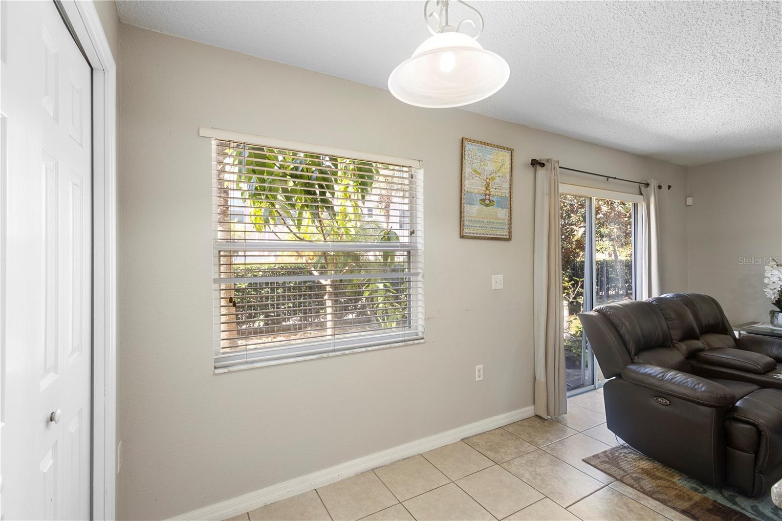 Image 22 of 32 For 2853 Cliffe Court
