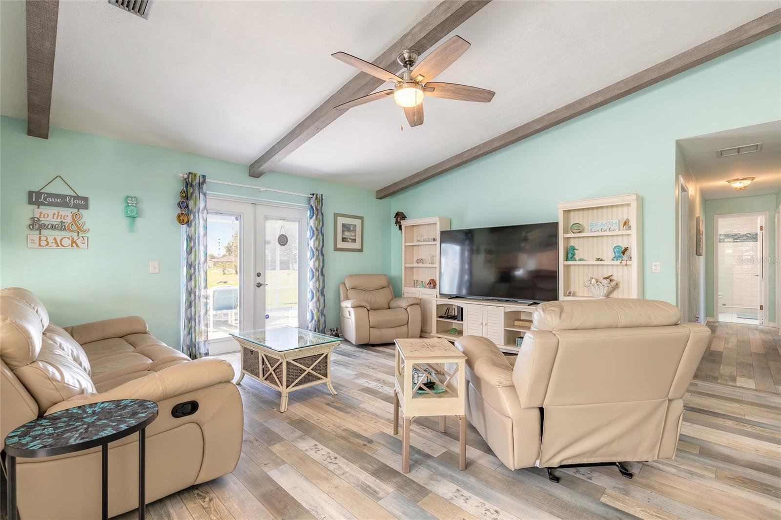 Image 15 of 43 For 32 Sea Gull Drive