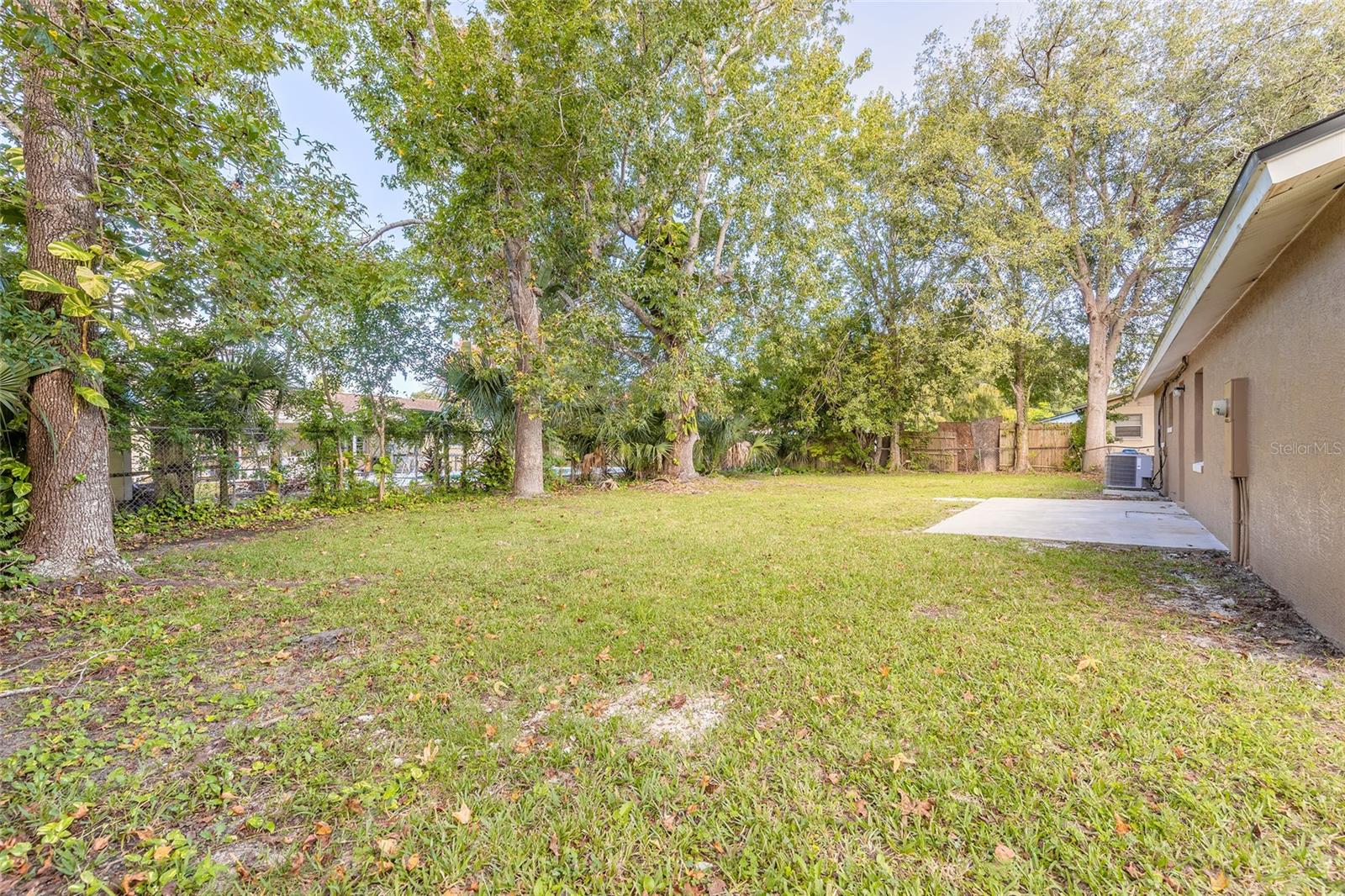 Image 20 of 23 For 904 Gibbons Street