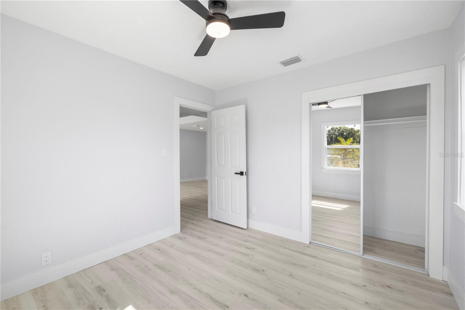 Image 20 of 35 For 3135 33rd Avenue N