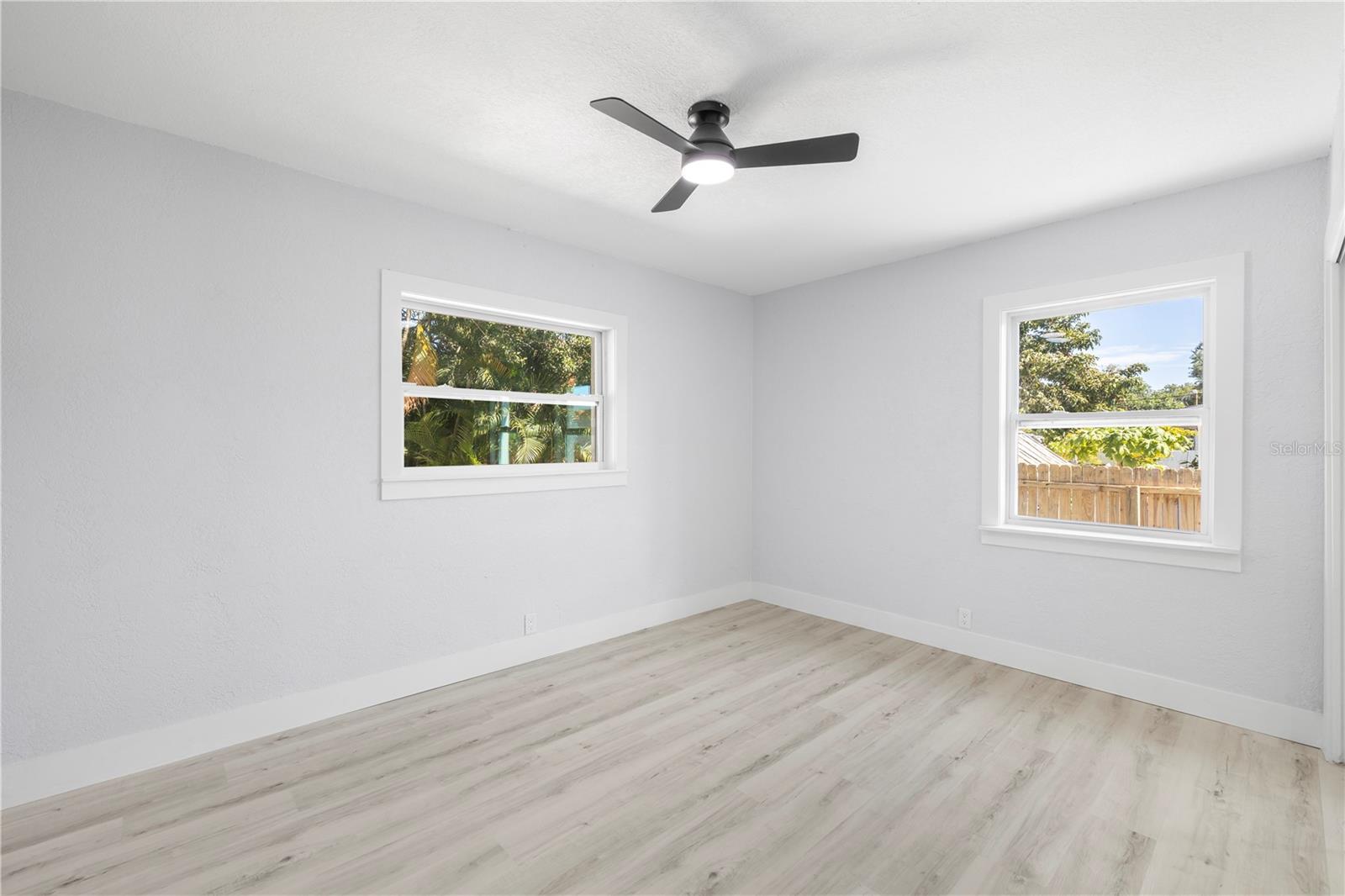 Image 23 of 35 For 3135 33rd Avenue N