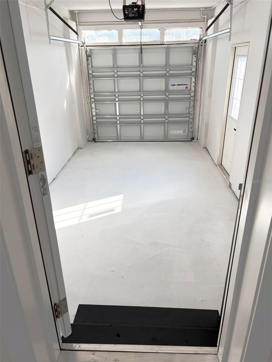 Image 29 of 35 For 3135 33rd Avenue N