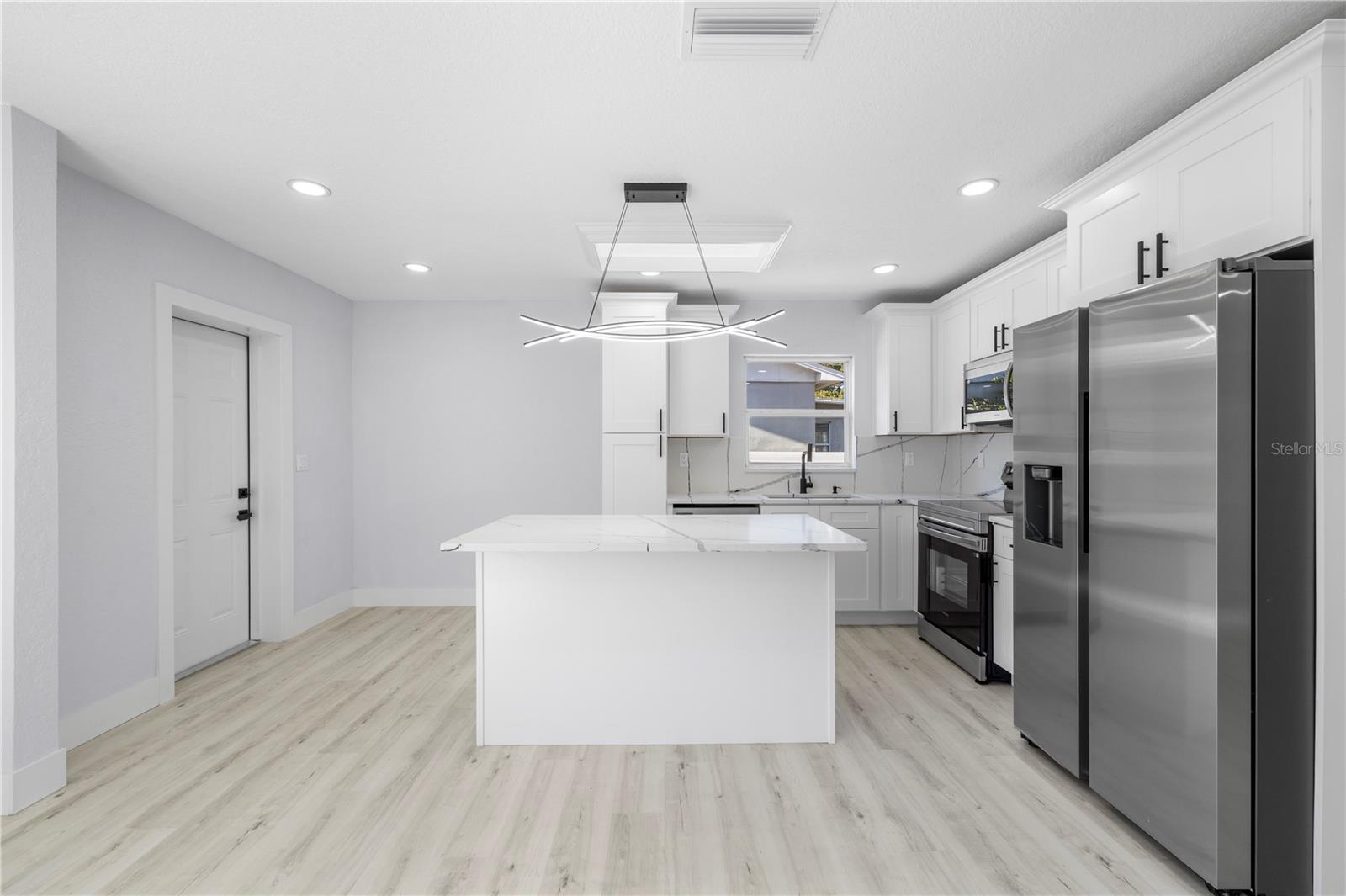 Image 5 of 35 For 3135 33rd Avenue N