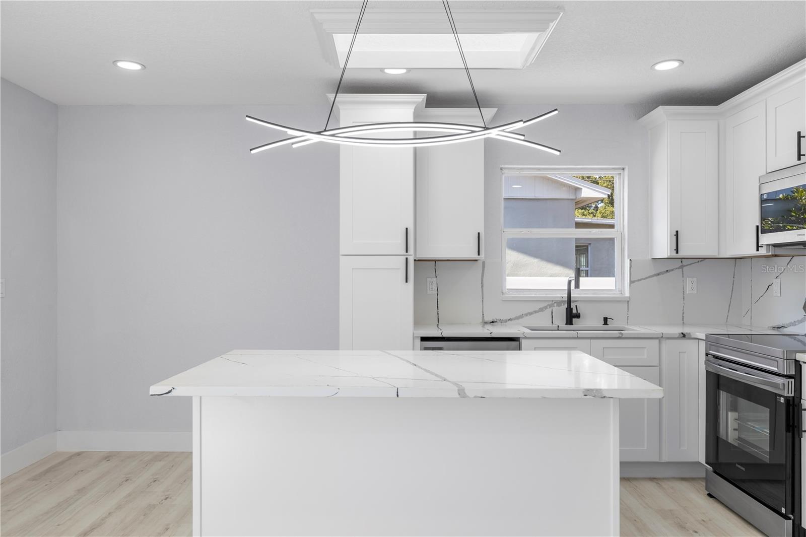 Image 6 of 35 For 3135 33rd Avenue N