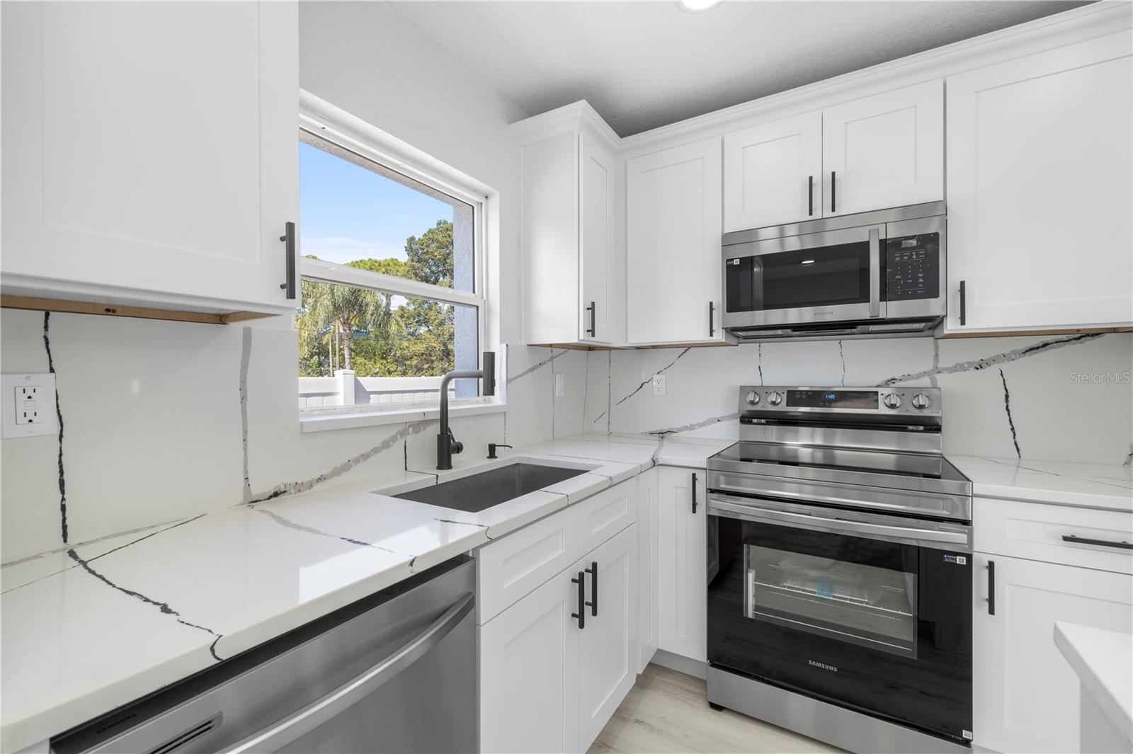 Image 7 of 35 For 3135 33rd Avenue N