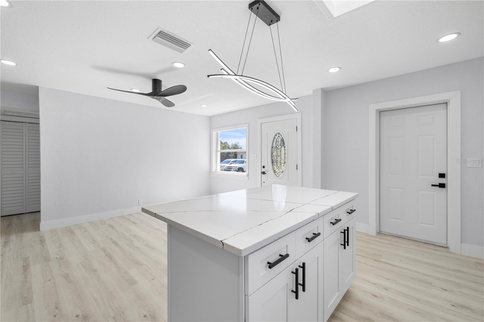 Image 9 of 35 For 3135 33rd Avenue N