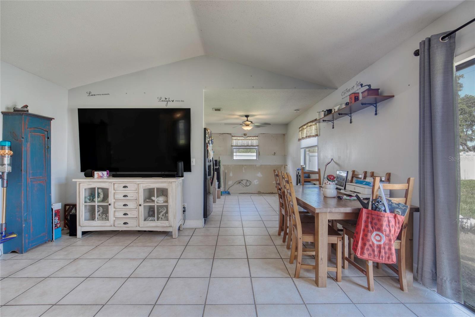 Image 11 of 29 For 2815 Travelers Palm Drive