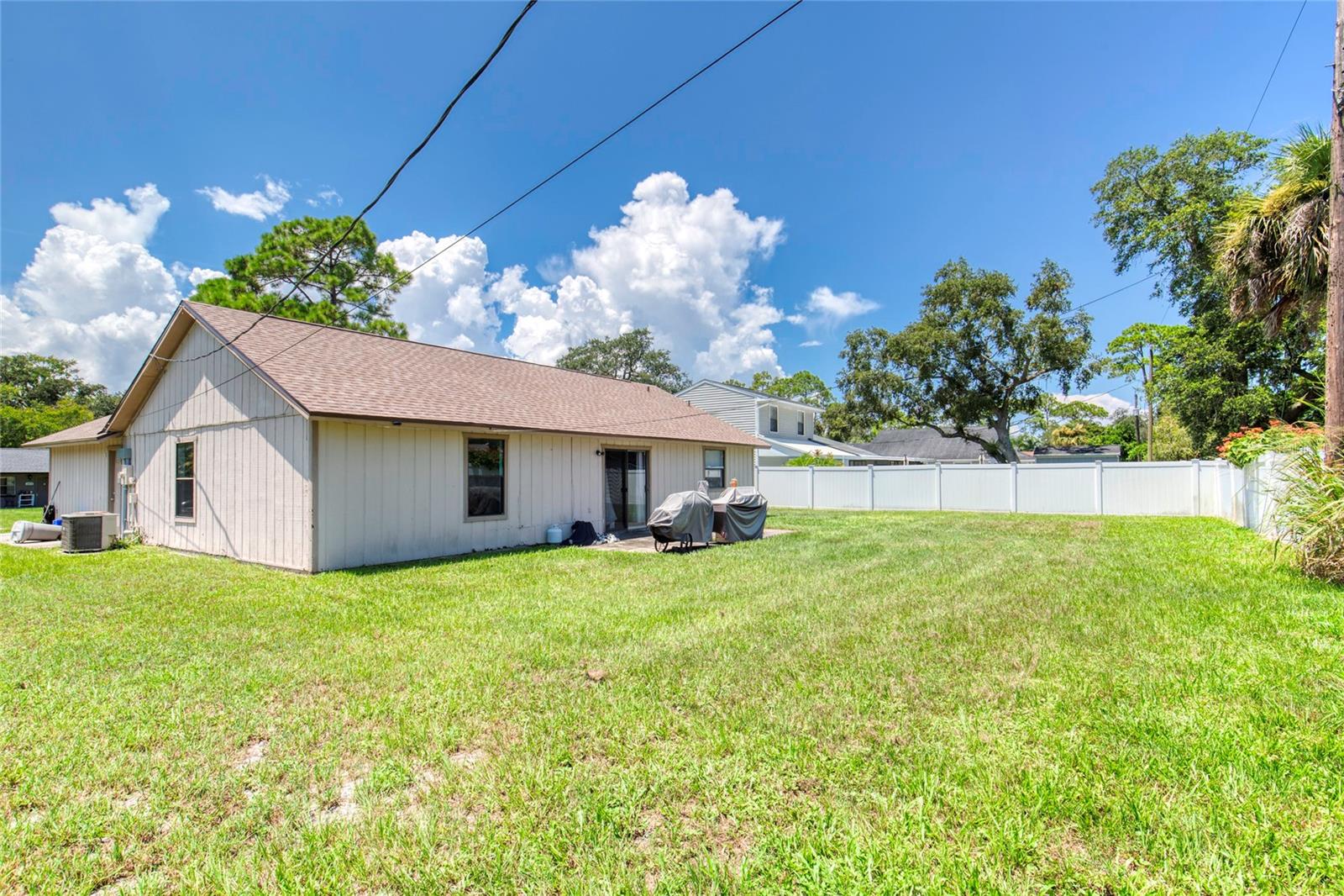 Image 28 of 29 For 2815 Travelers Palm Drive