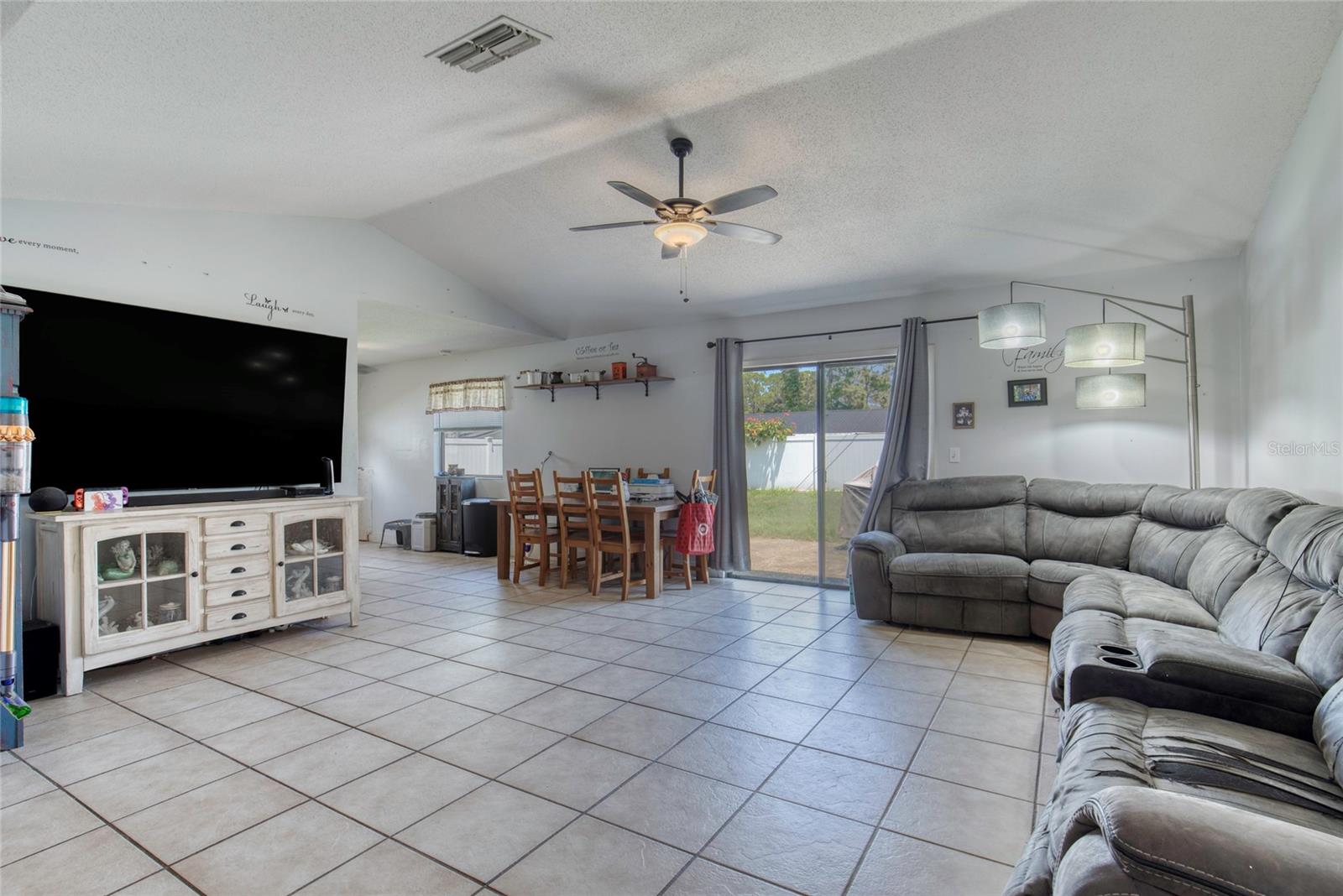 Image 9 of 29 For 2815 Travelers Palm Drive