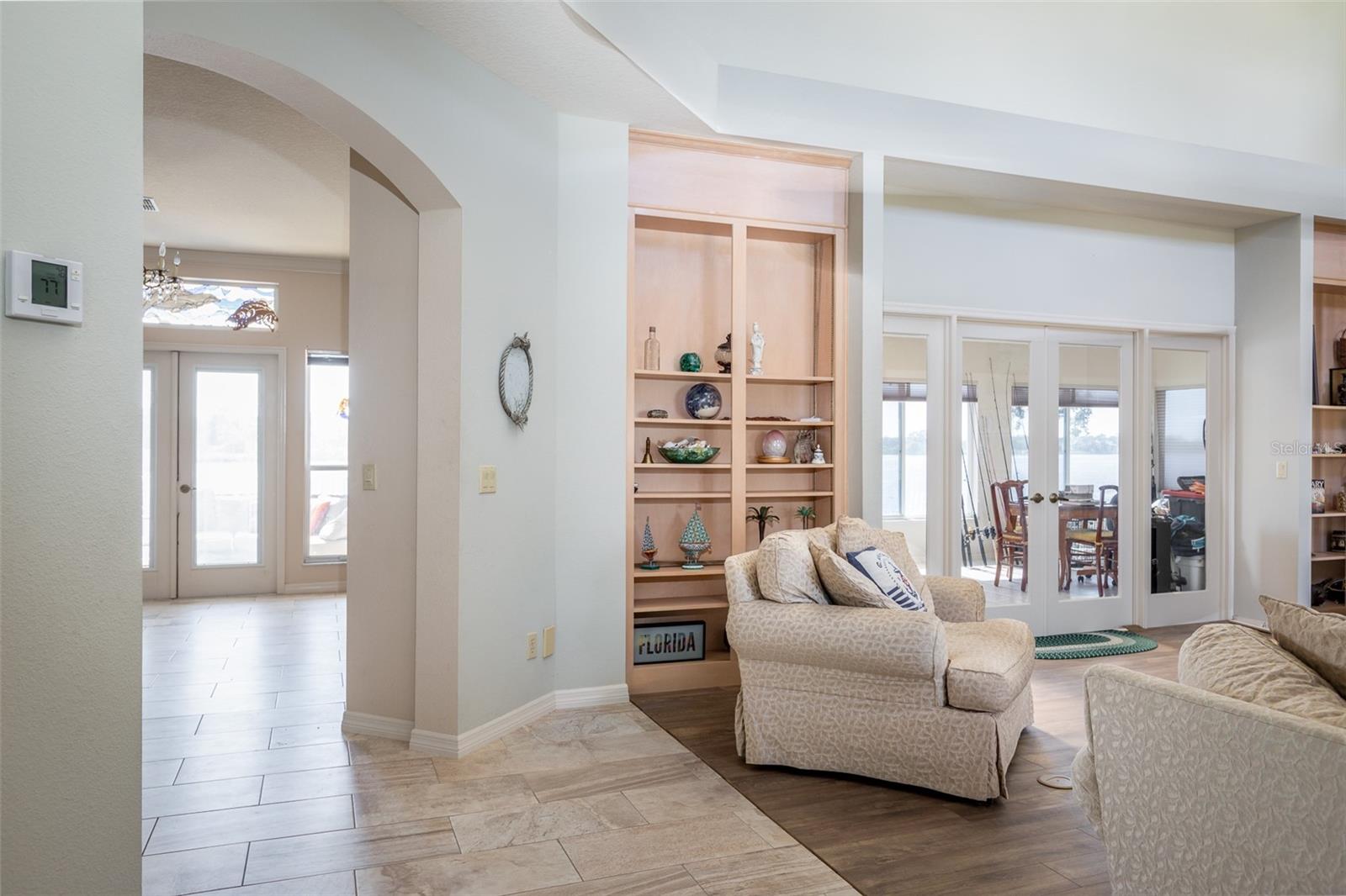 Listing photo id 13 for 2130 14th Street