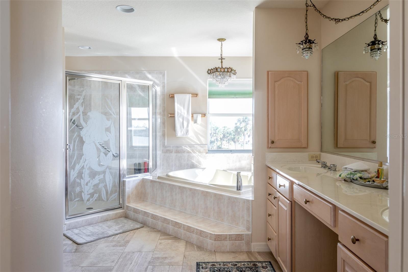 Listing photo id 32 for 2130 14th Street