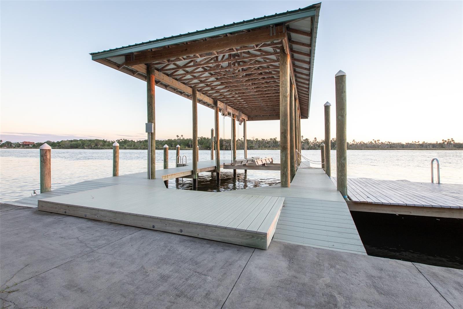 Listing photo id 40 for 2130 14th Street