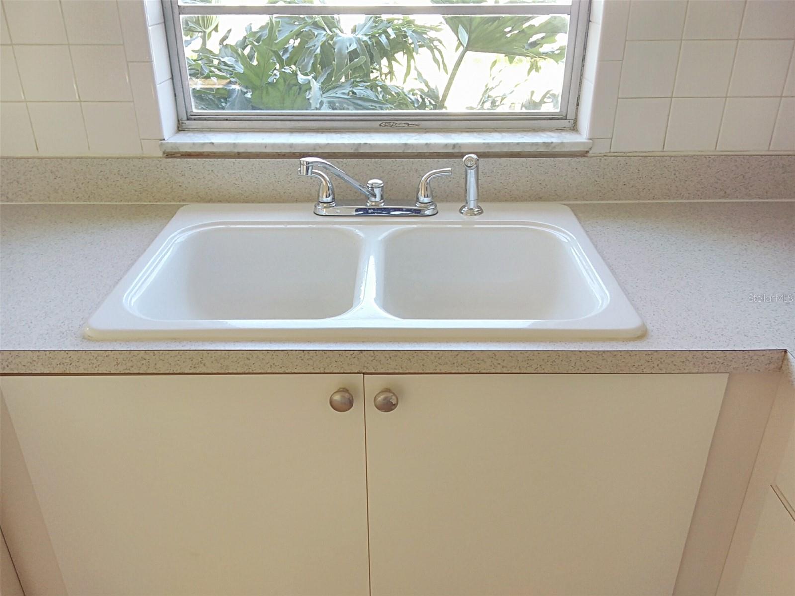 Image 11 of 30 For 1004 Wilkins Street