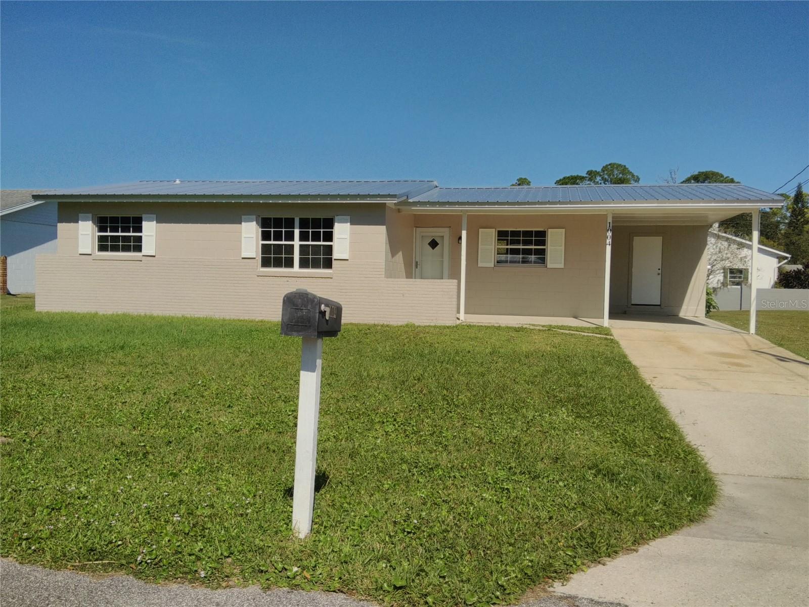 Image 2 of 30 For 1004 Wilkins Street