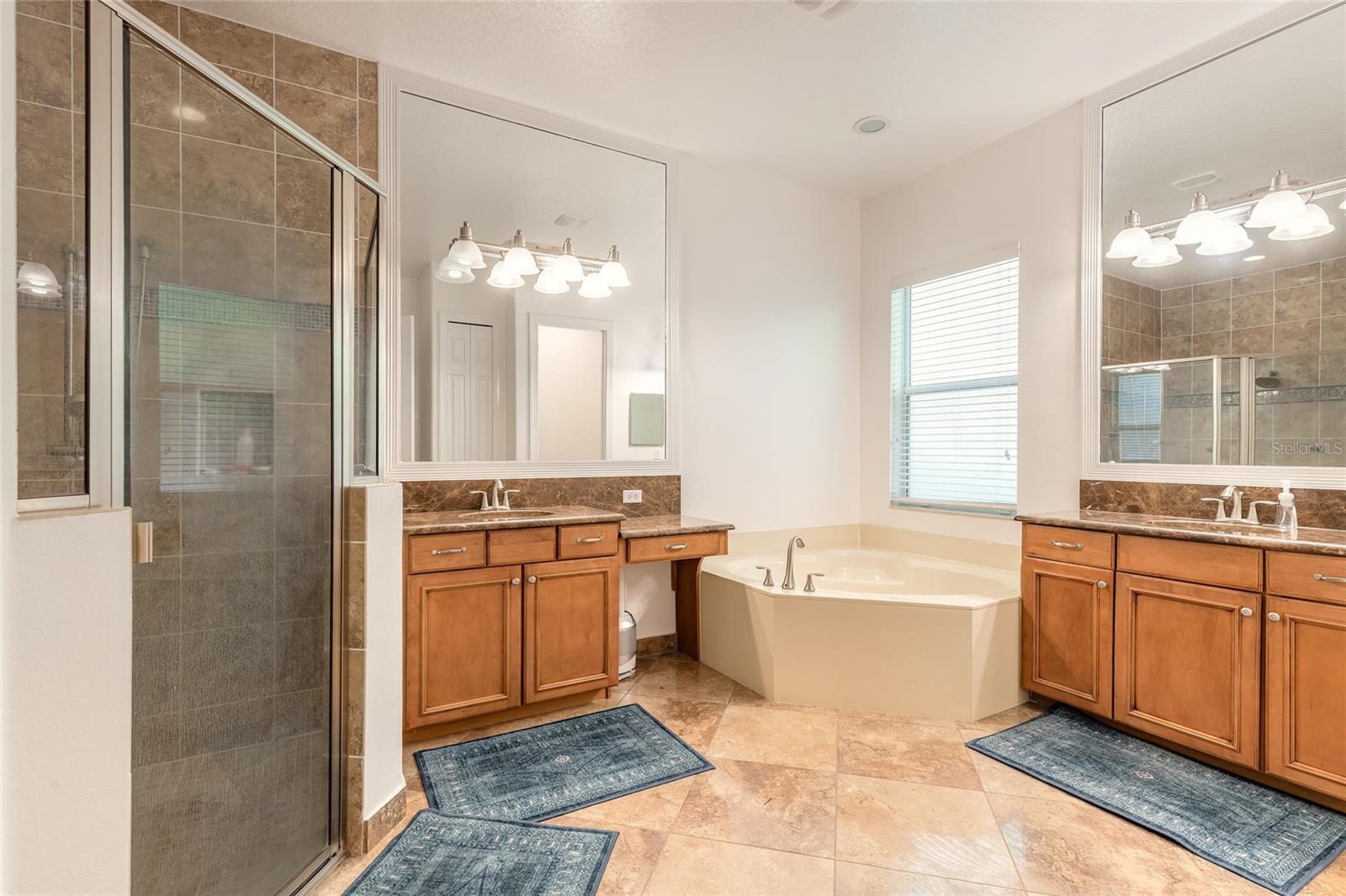 Image 39 of 78 For 2009 Rickover Place