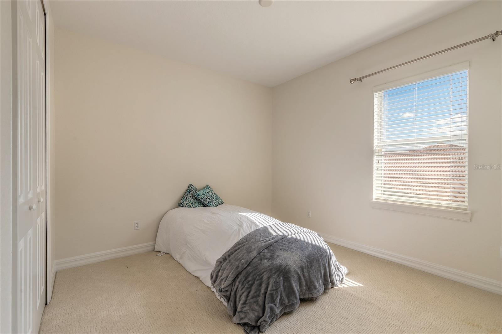 Image 56 of 78 For 2009 Rickover Place