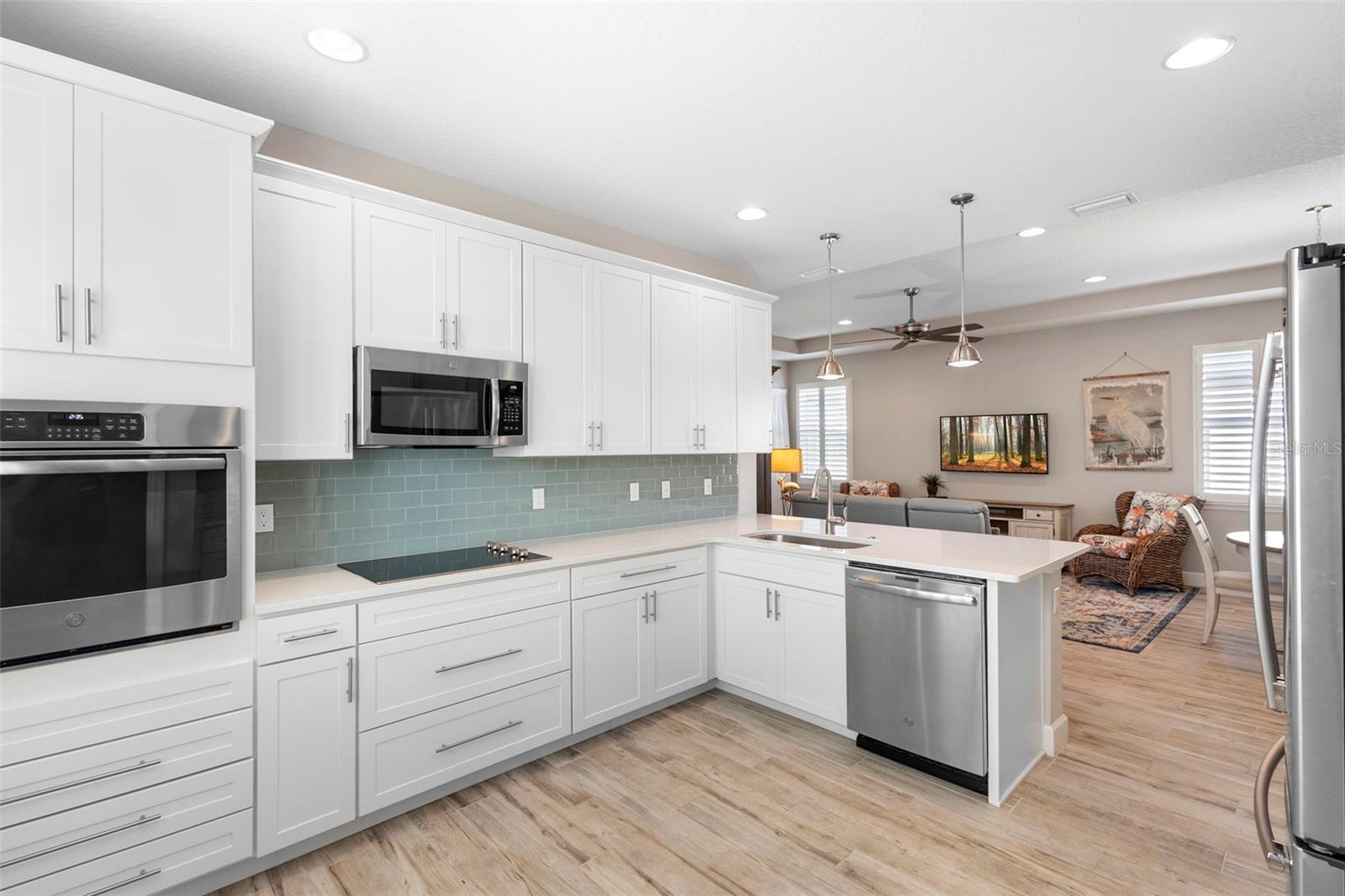 Image 14 of 53 For 548 Adenmore Terrace