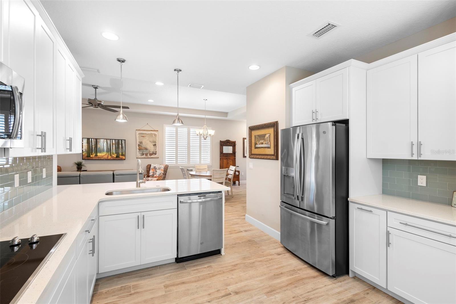 Image 17 of 53 For 548 Adenmore Terrace