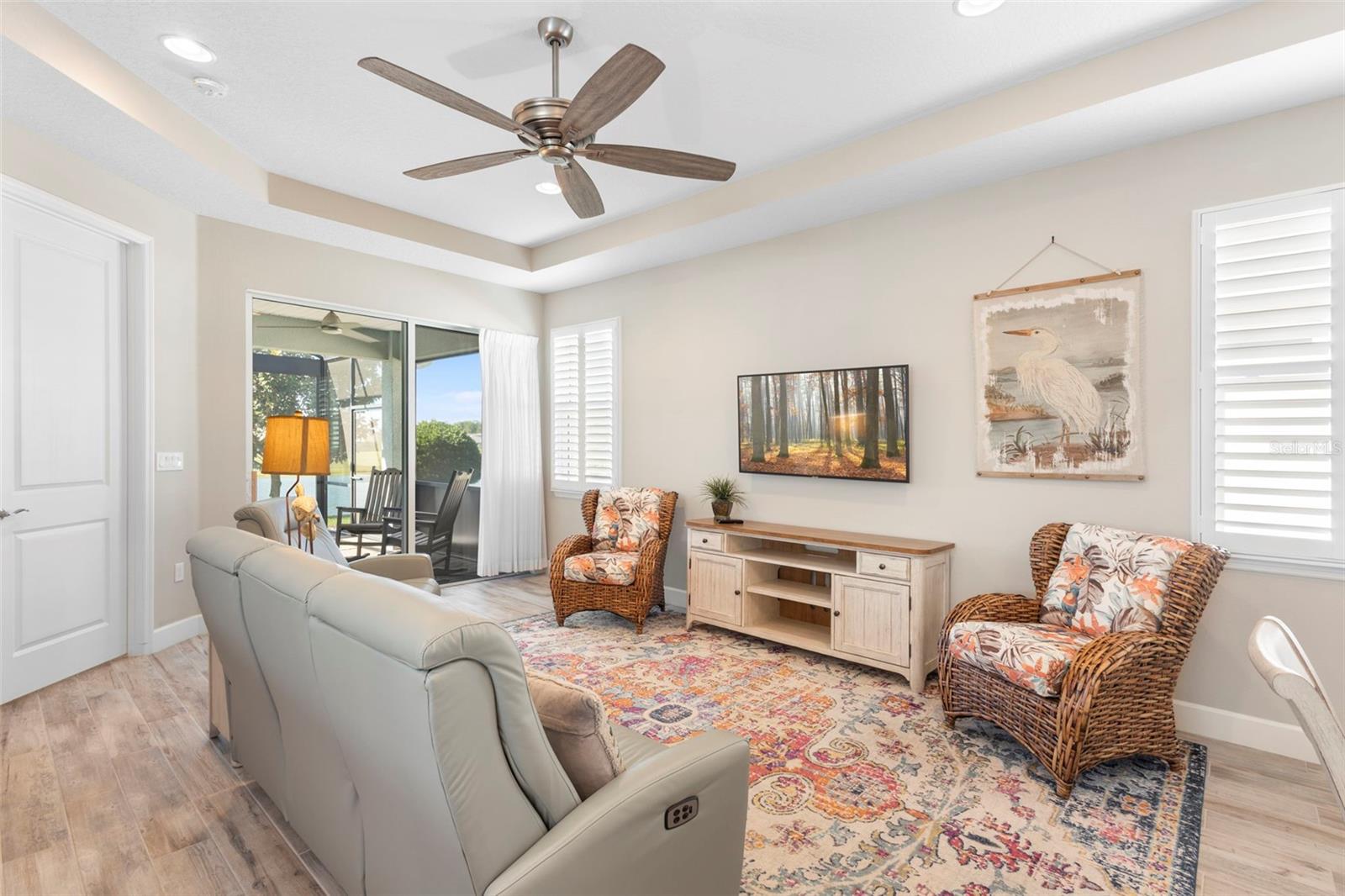 Image 19 of 53 For 548 Adenmore Terrace