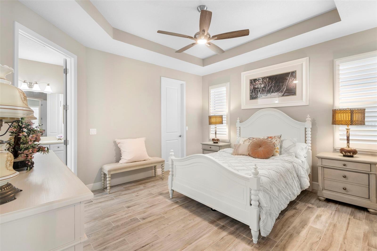 Image 23 of 53 For 548 Adenmore Terrace