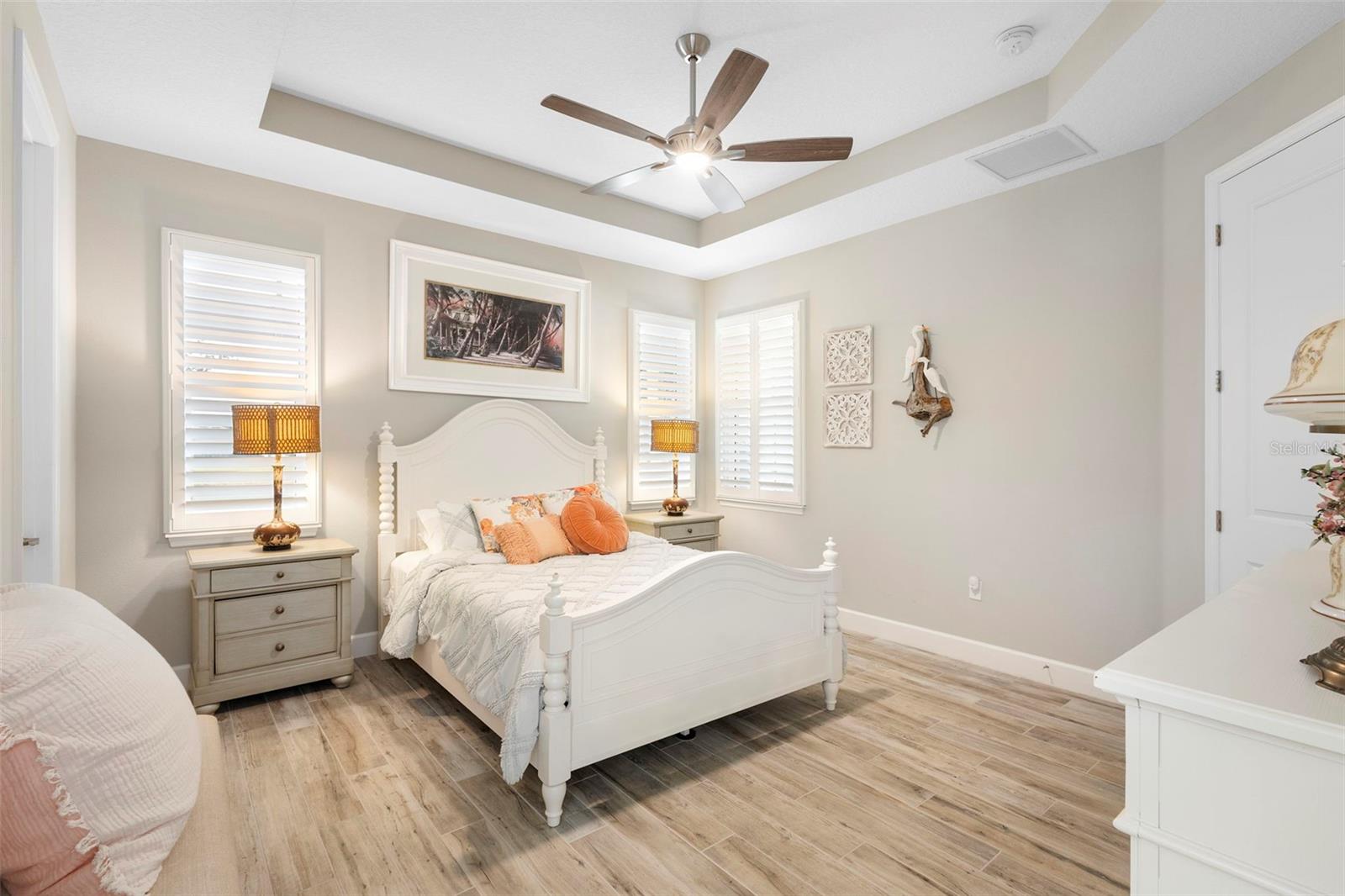 Image 24 of 53 For 548 Adenmore Terrace