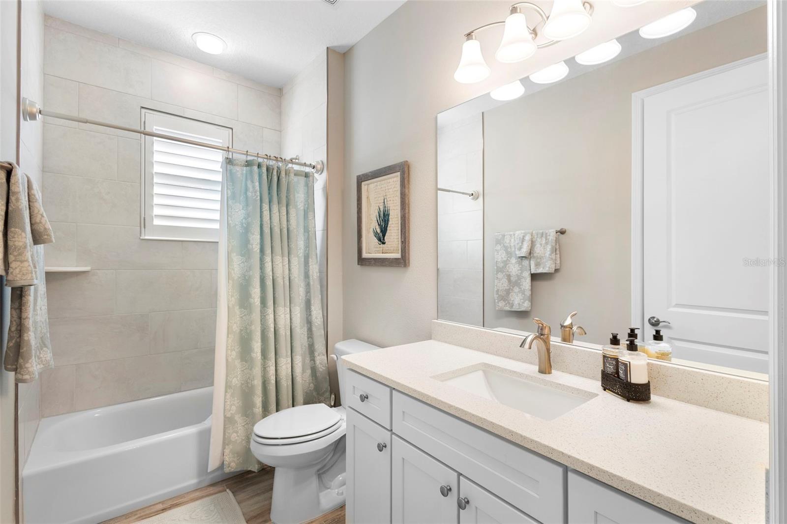 Image 30 of 53 For 548 Adenmore Terrace