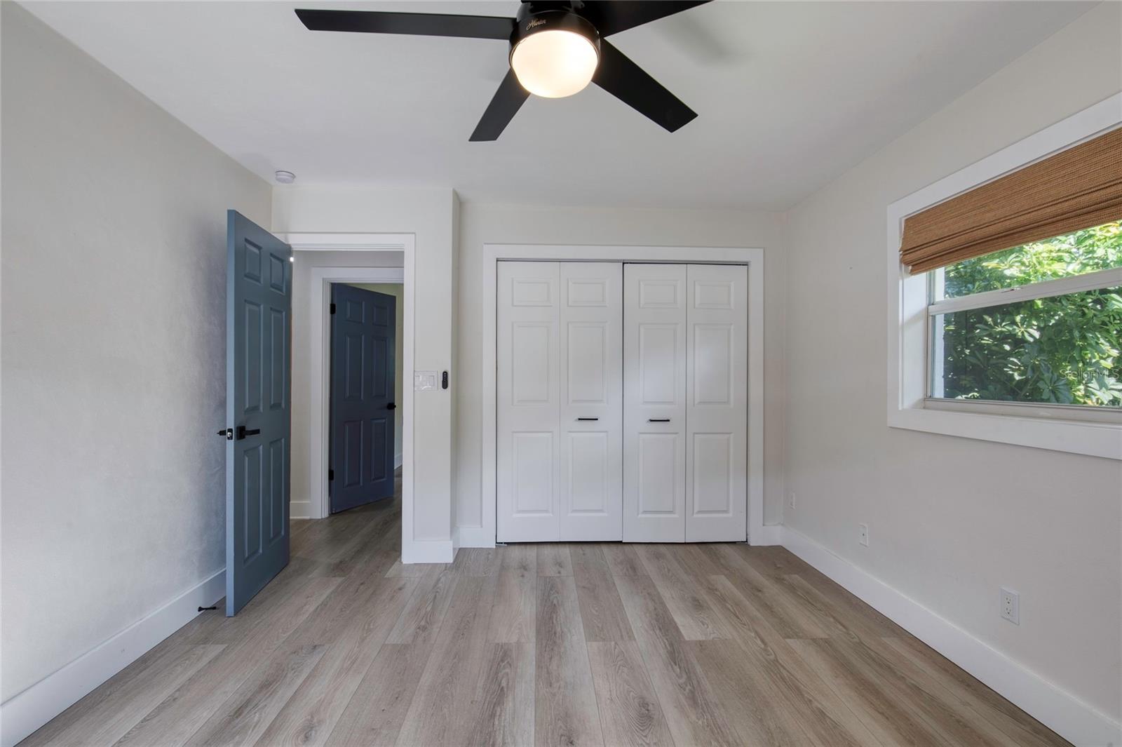 Image 16 of 72 For 4715 Montrose Avenue