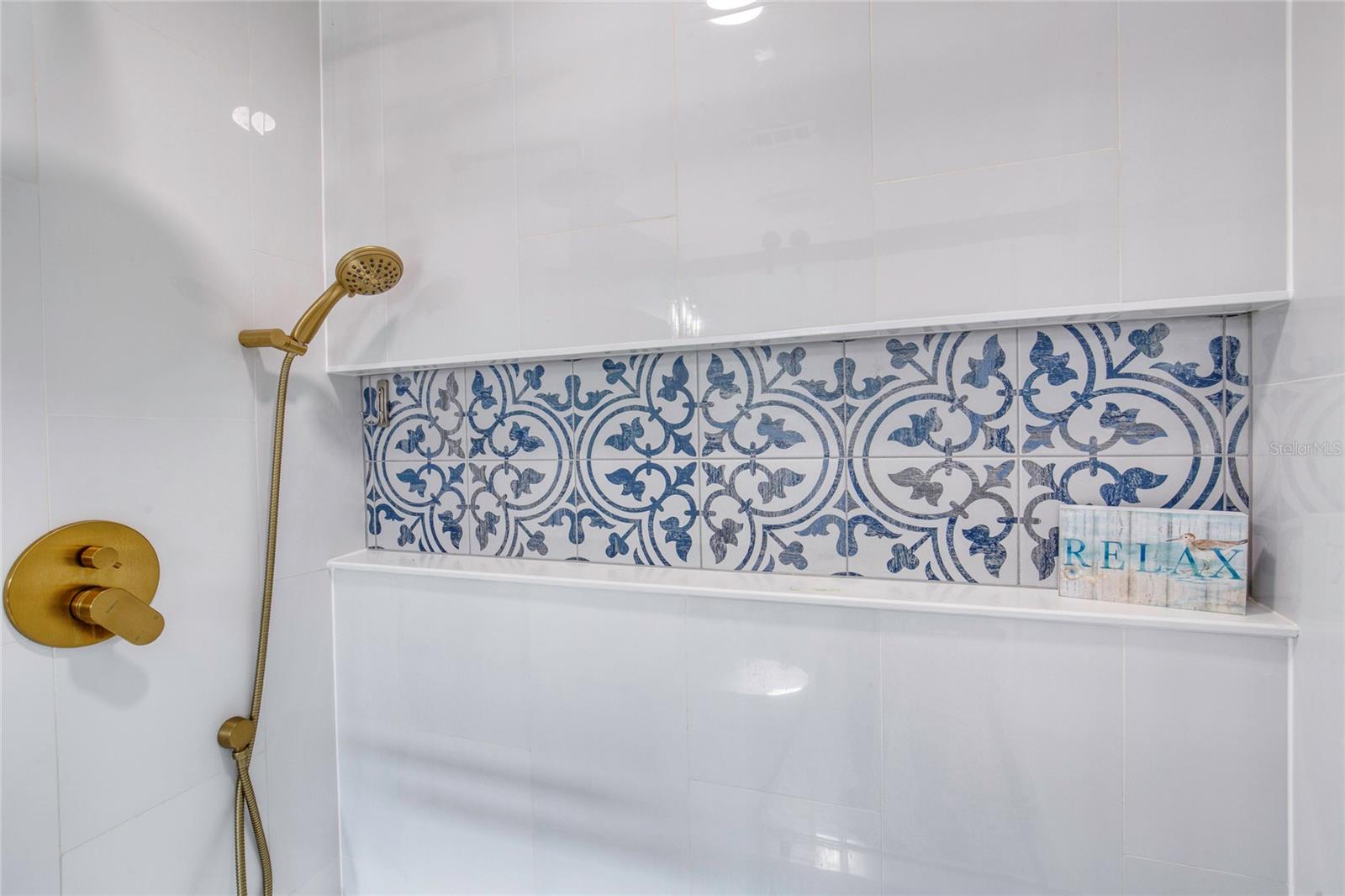 Image 20 of 72 For 4715 Montrose Avenue