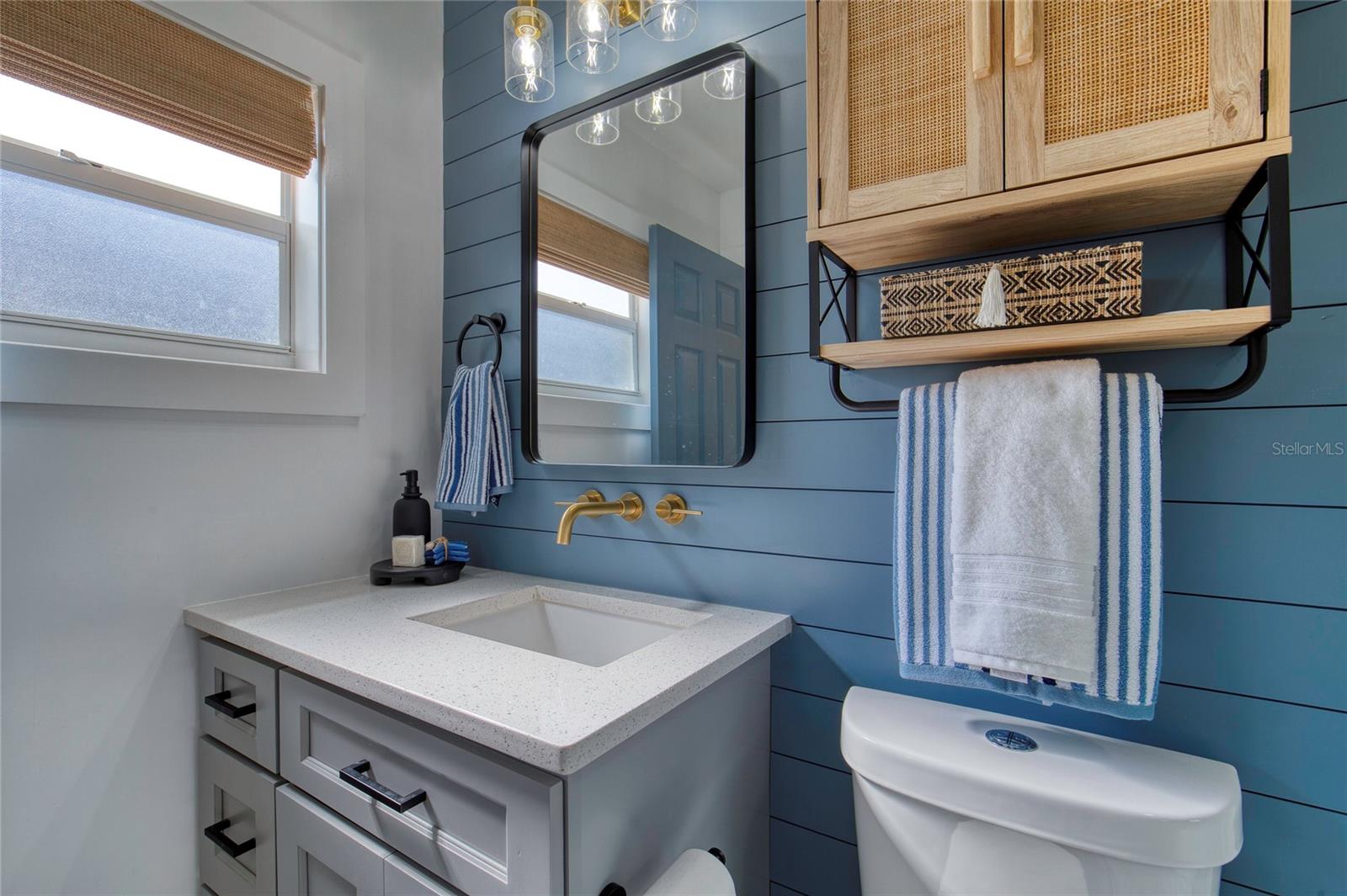 Image 21 of 72 For 4715 Montrose Avenue