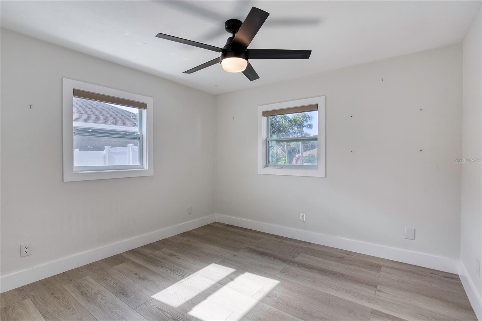 Image 22 of 72 For 4715 Montrose Avenue