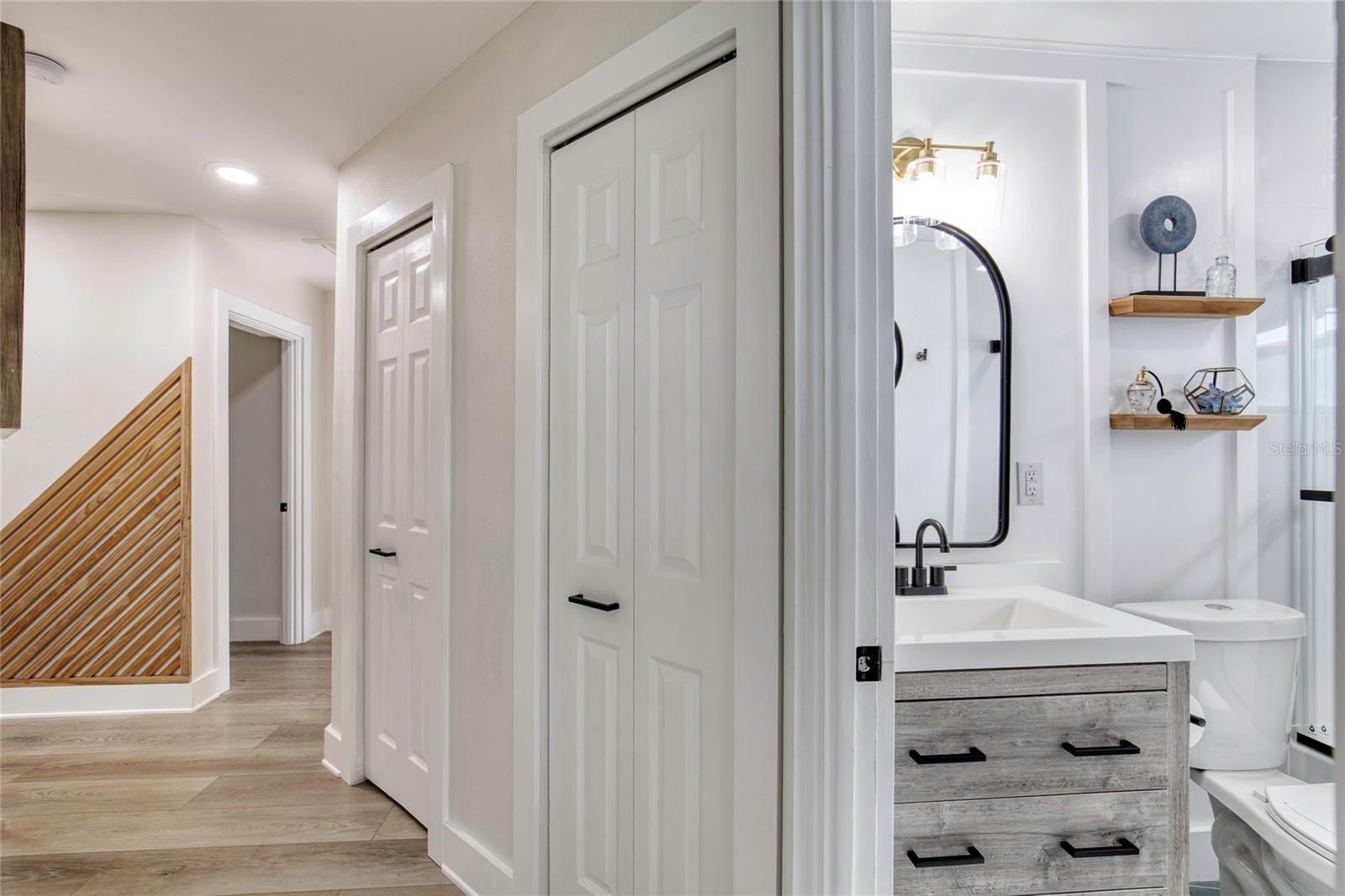 Image 24 of 72 For 4715 Montrose Avenue