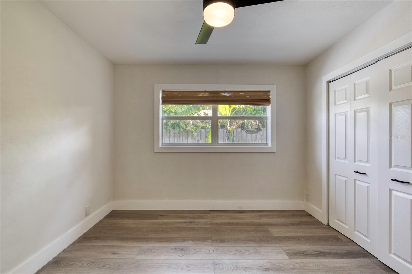 Image 28 of 72 For 4715 Montrose Avenue